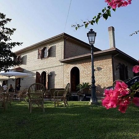 Villa Amalia Srls Gizzeria Bagian luar foto